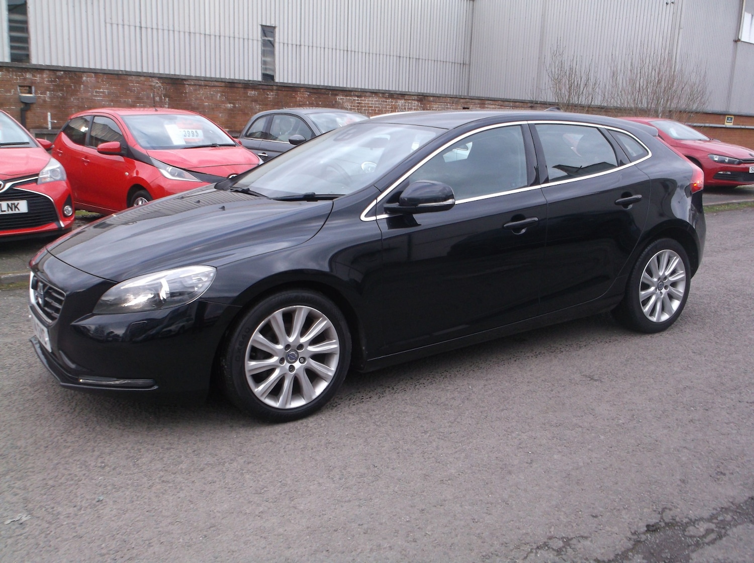 Used Volvo V40 2014 for sale - 77789126: Photo 5