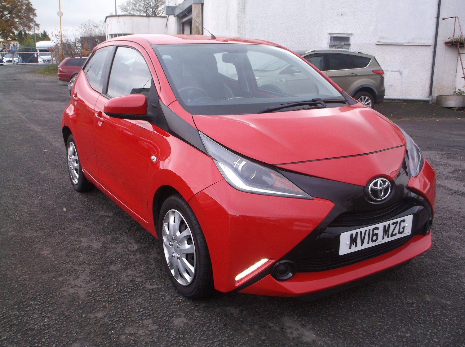 Used Toyota AYGO 2016 for sale - 76518011: Photo 2
