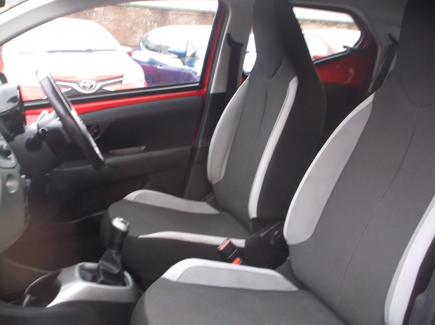 Used Toyota AYGO 2016 for sale - 76518011: Photo 24