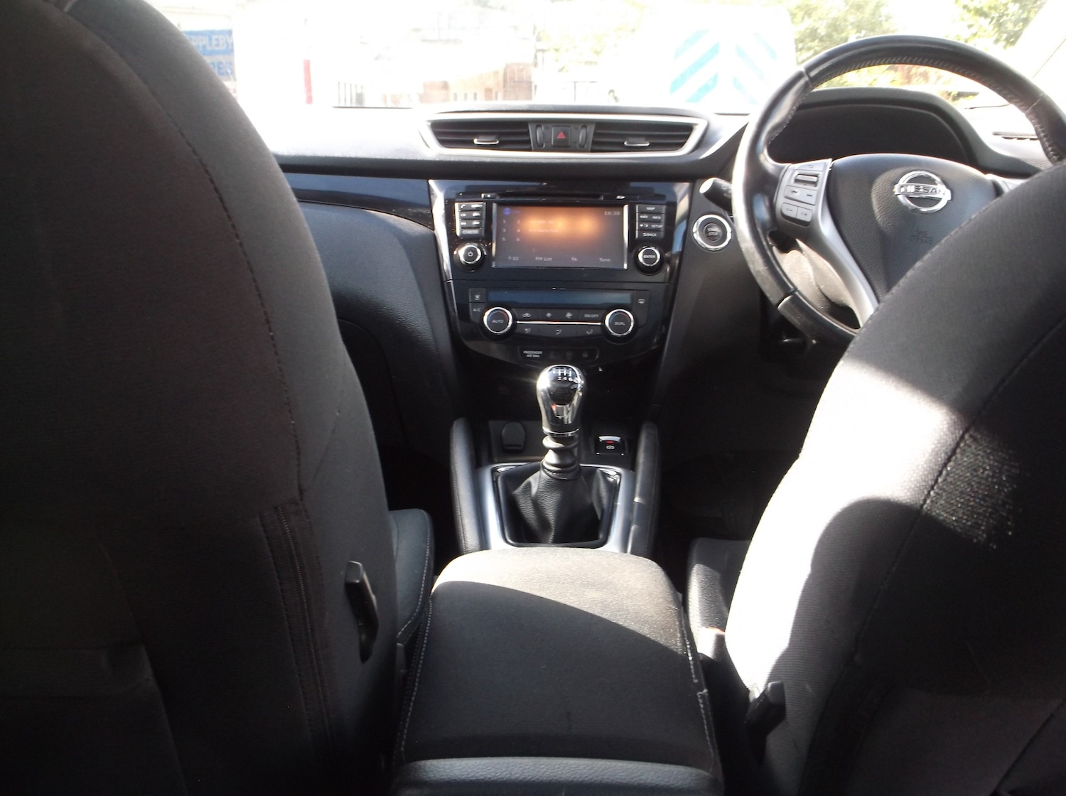 Used Nissan Qashqai 2015 for sale - 75829788: Photo 23