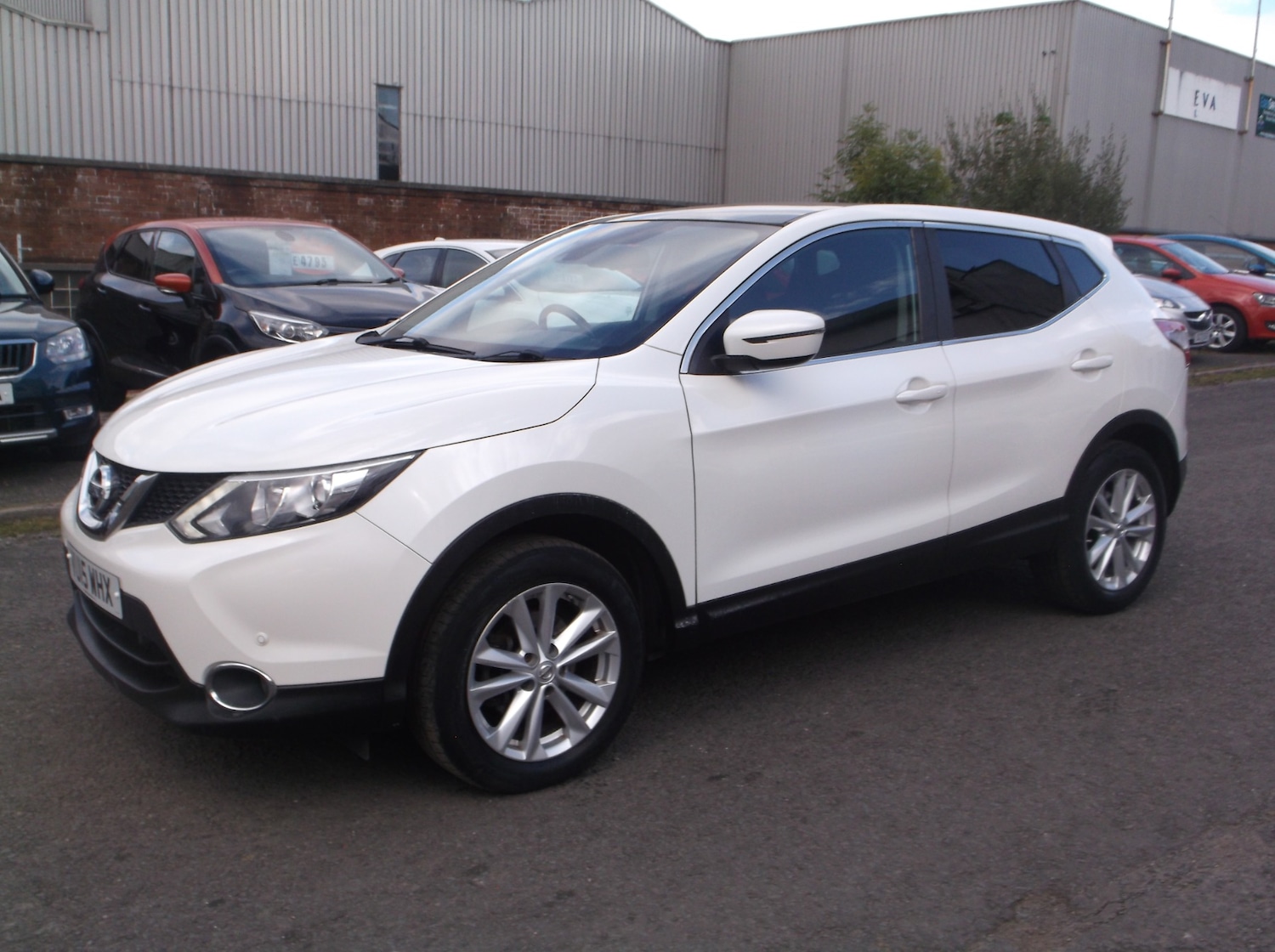Used Nissan Qashqai 2015 for sale - 75829788: Photo 4