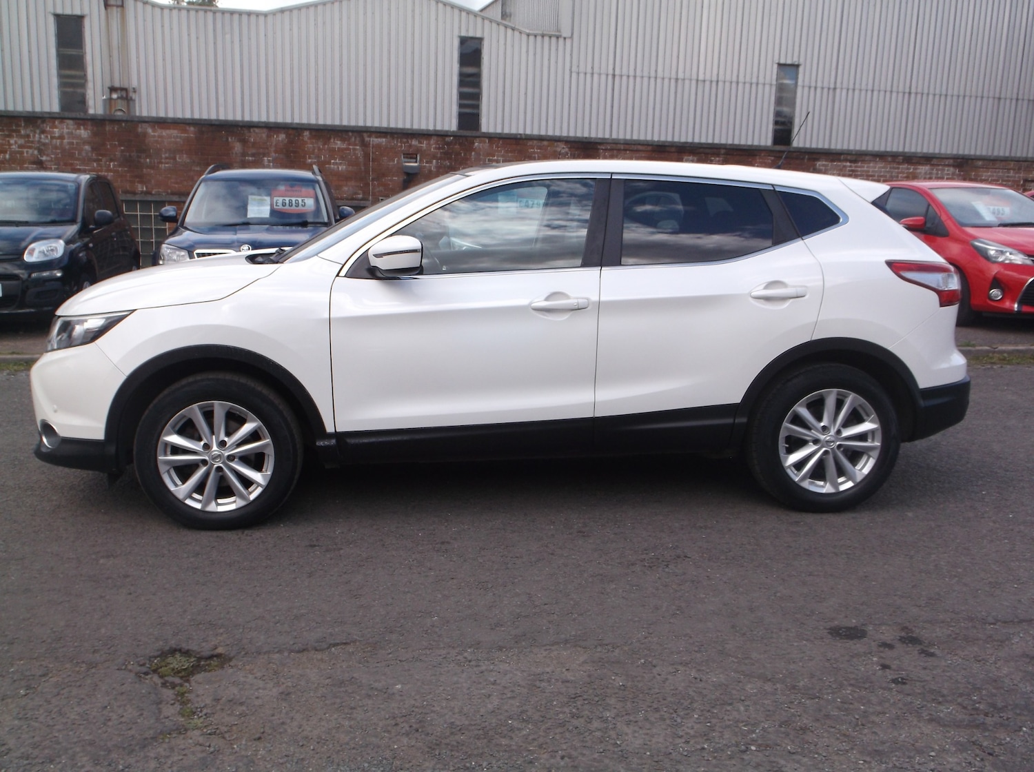 Used Nissan Qashqai 2015 for sale - 75829788: Photo 5