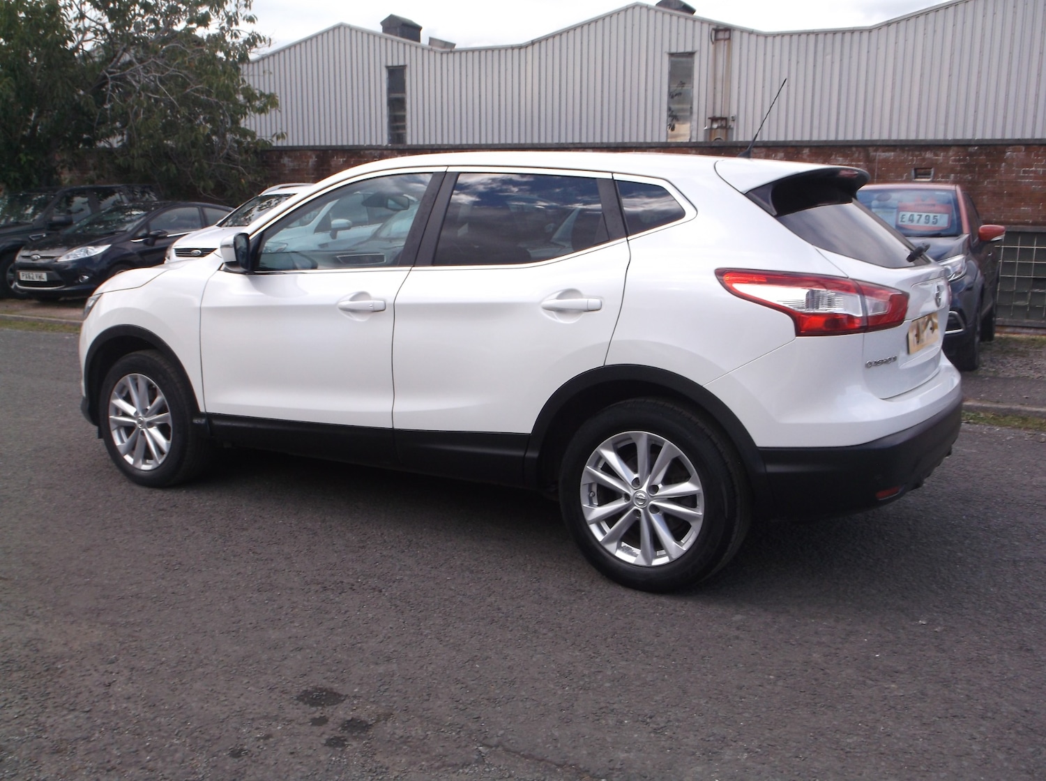 Used Nissan Qashqai 2015 for sale - 75829788: Photo 6