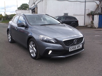 Used Volvo V40 2015 for sale - 78605138: Photo
