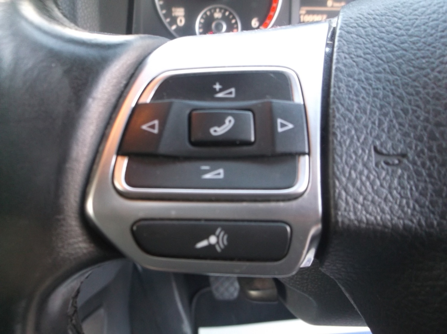 Used Volkswagen Scirocco 2012 for sale - 77349850: Photo 33