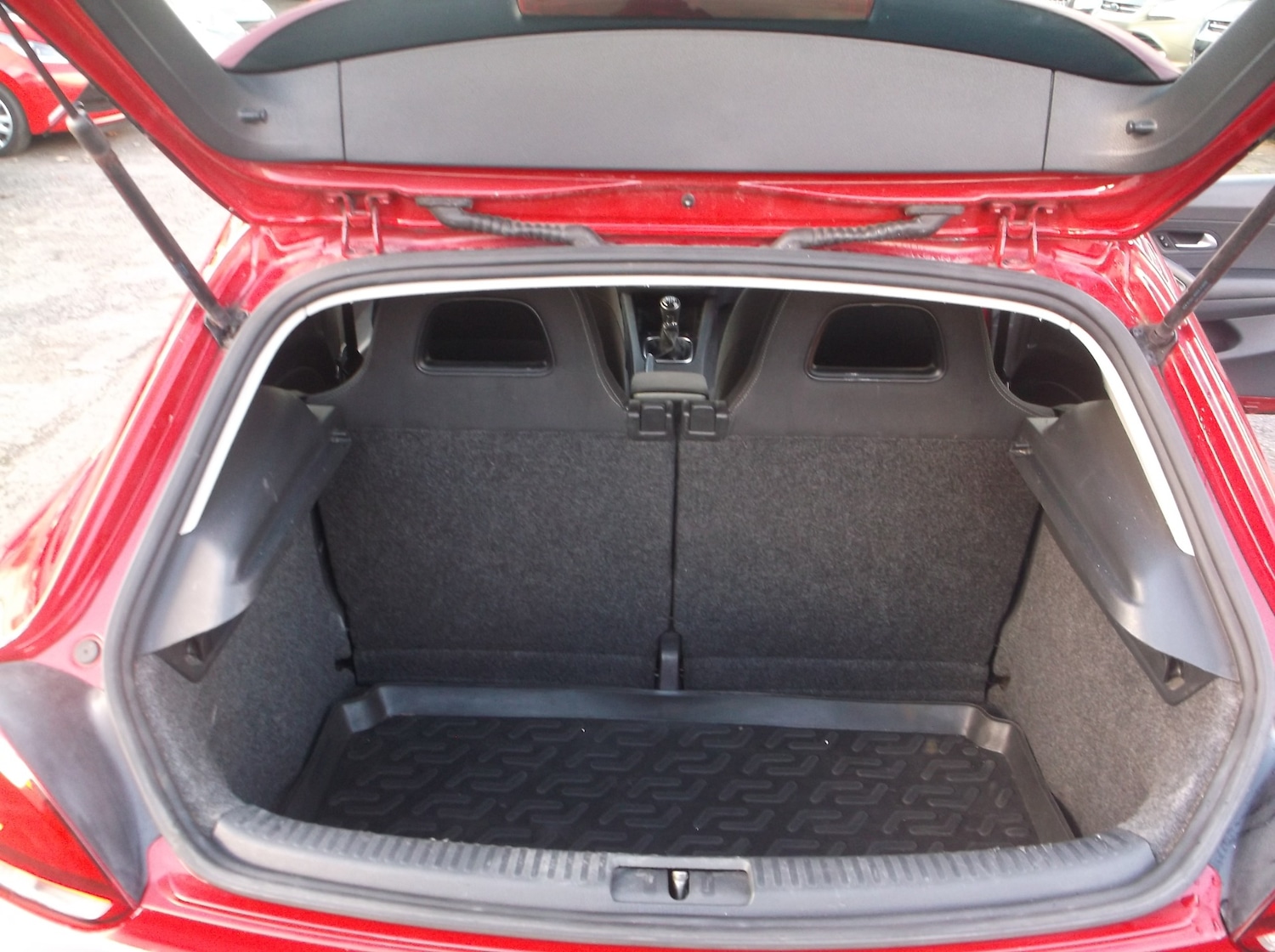 Used Volkswagen Scirocco 2012 for sale - 77349850: Photo 40