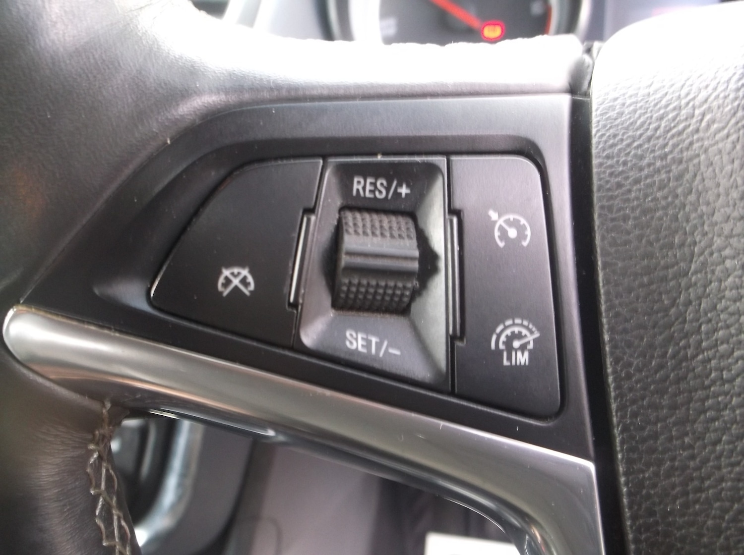 Used Vauxhall Mokka 2014 for sale - 78211809: Photo 31