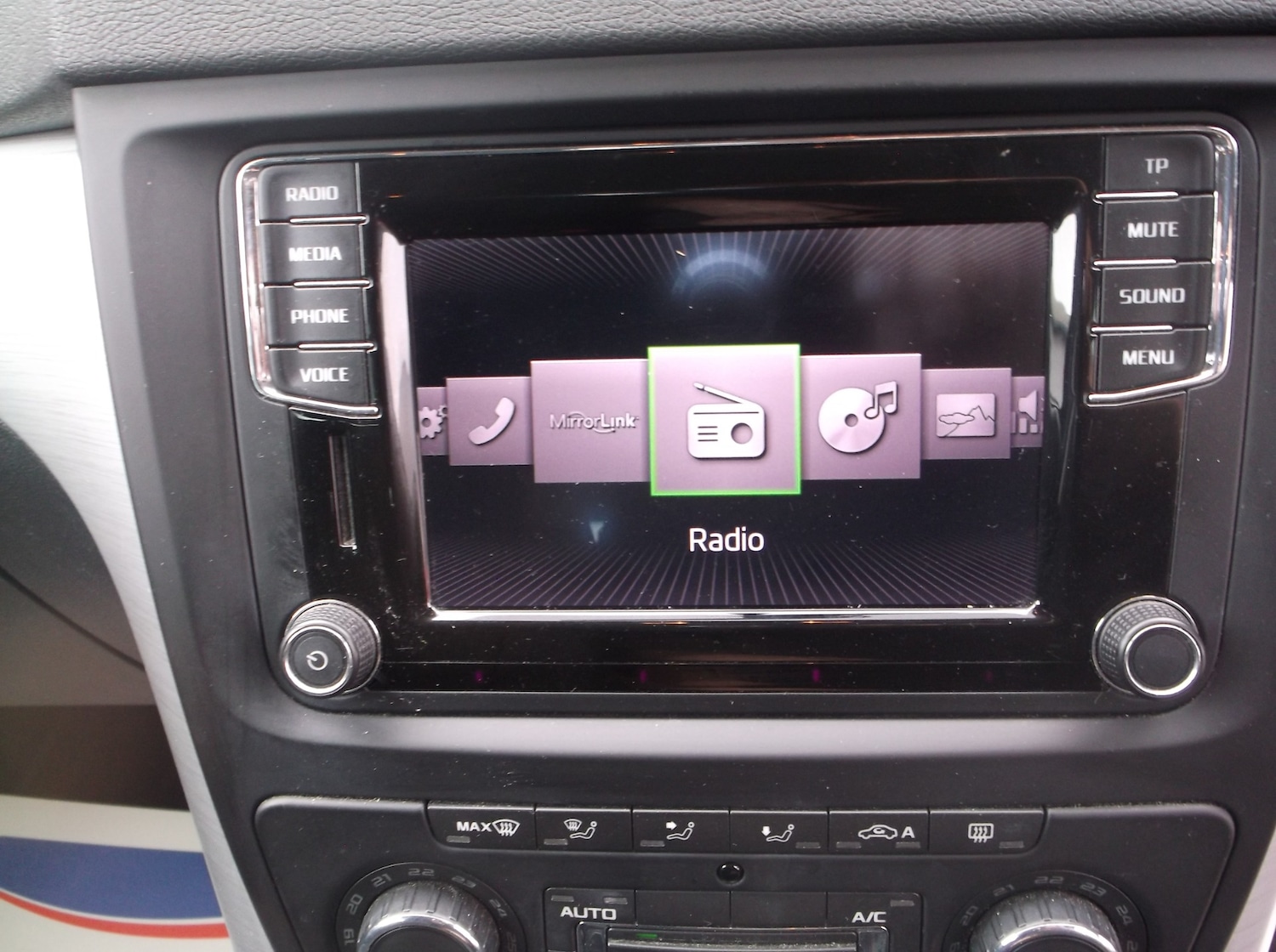 Used Skoda Yeti 2015 for sale - 77350092: Photo 19