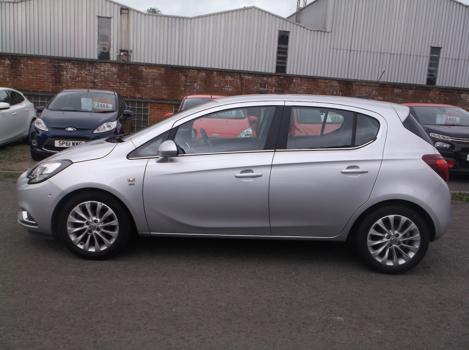 Used Vauxhall Corsa 2017 for sale - 76374948: Photo 5