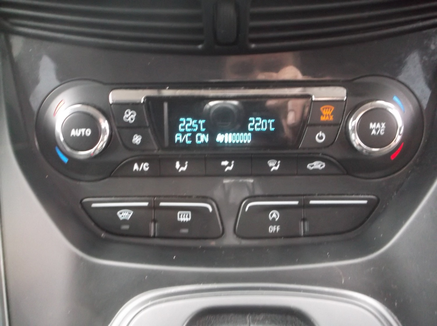 Used Ford Kuga 2015 for sale - 77350073: Photo 20