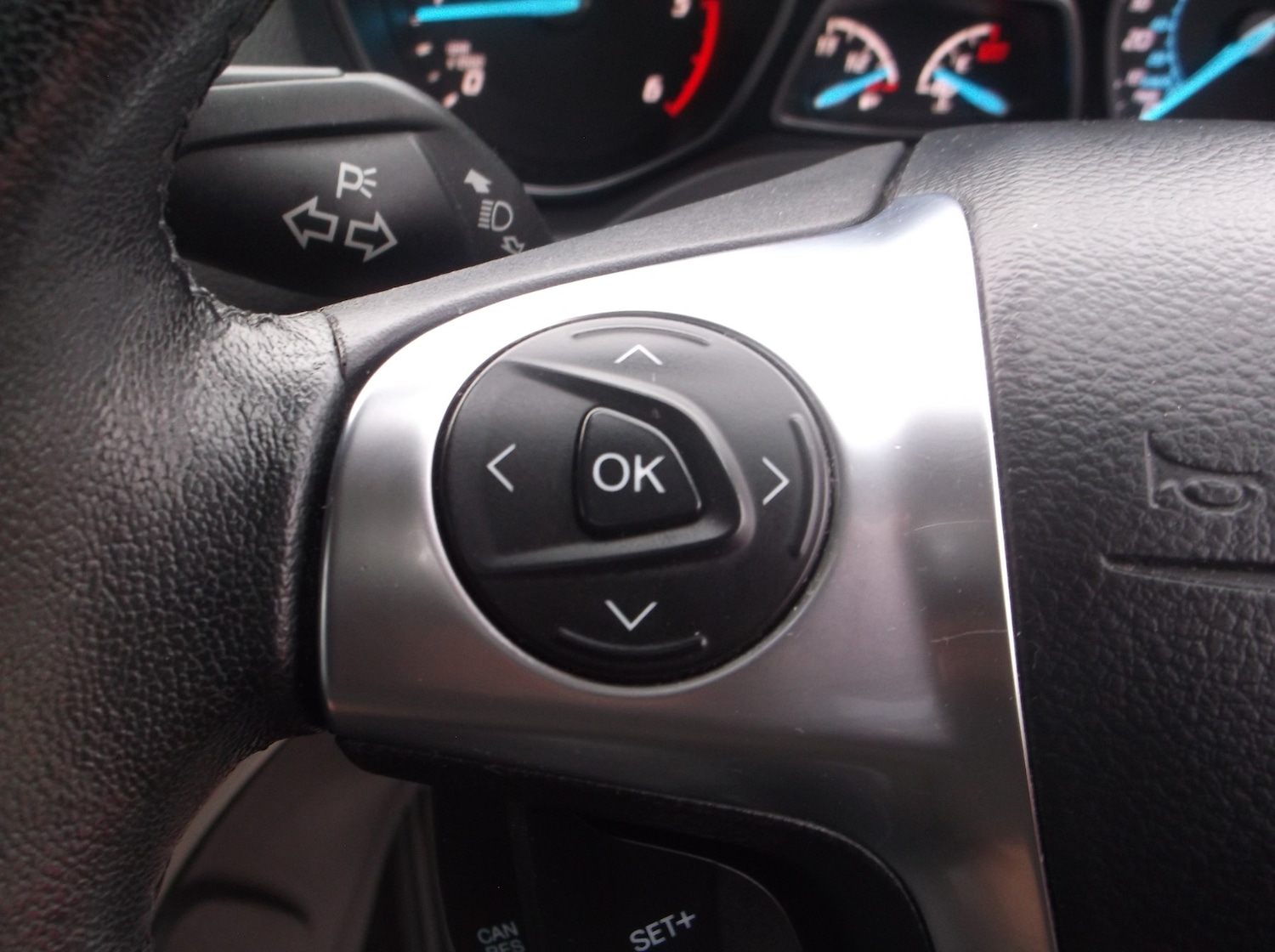 Used Ford Kuga 2015 for sale - 77350073: Photo 31