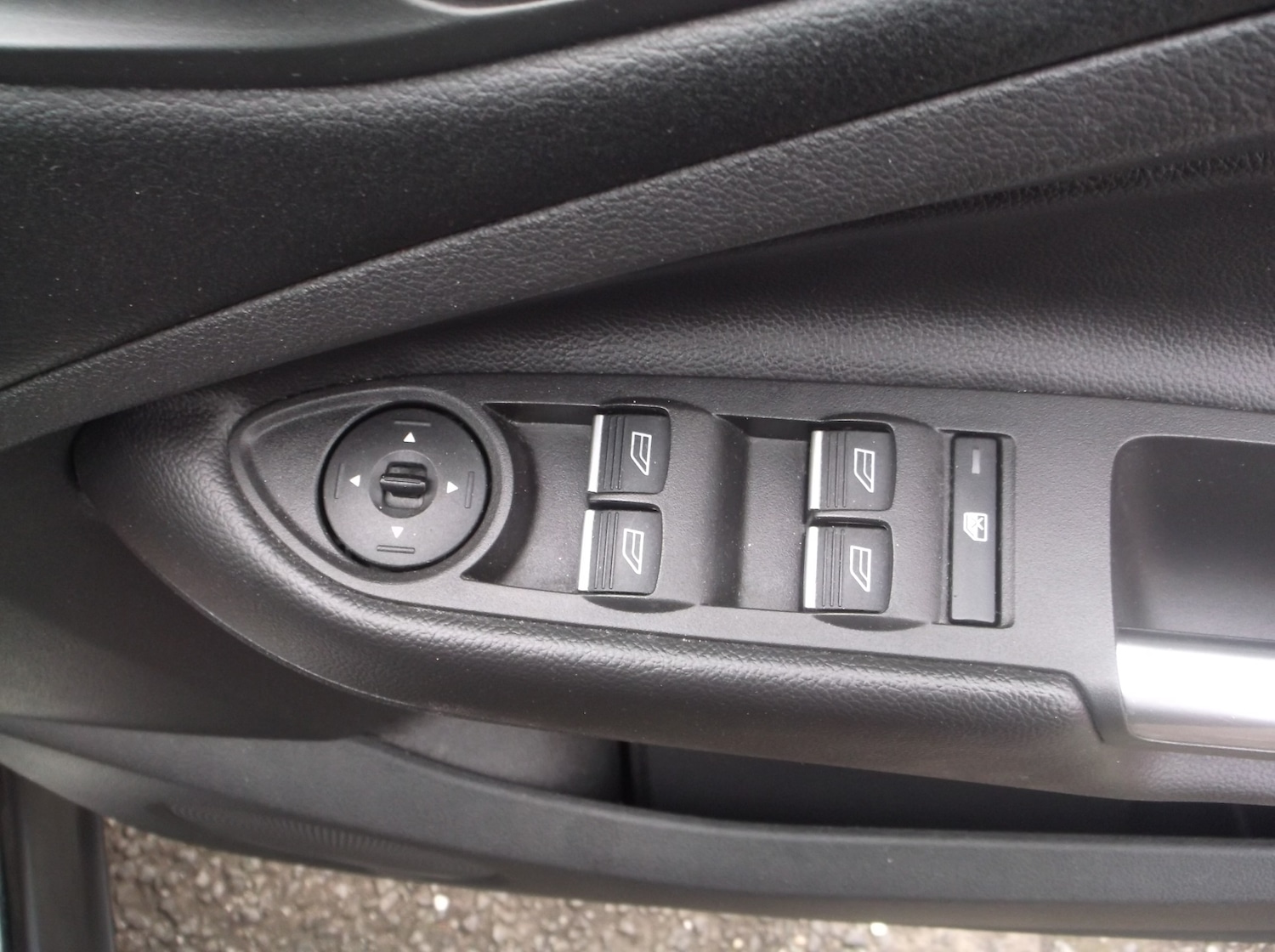 Used Ford Kuga 2015 for sale - 77350073: Photo 35