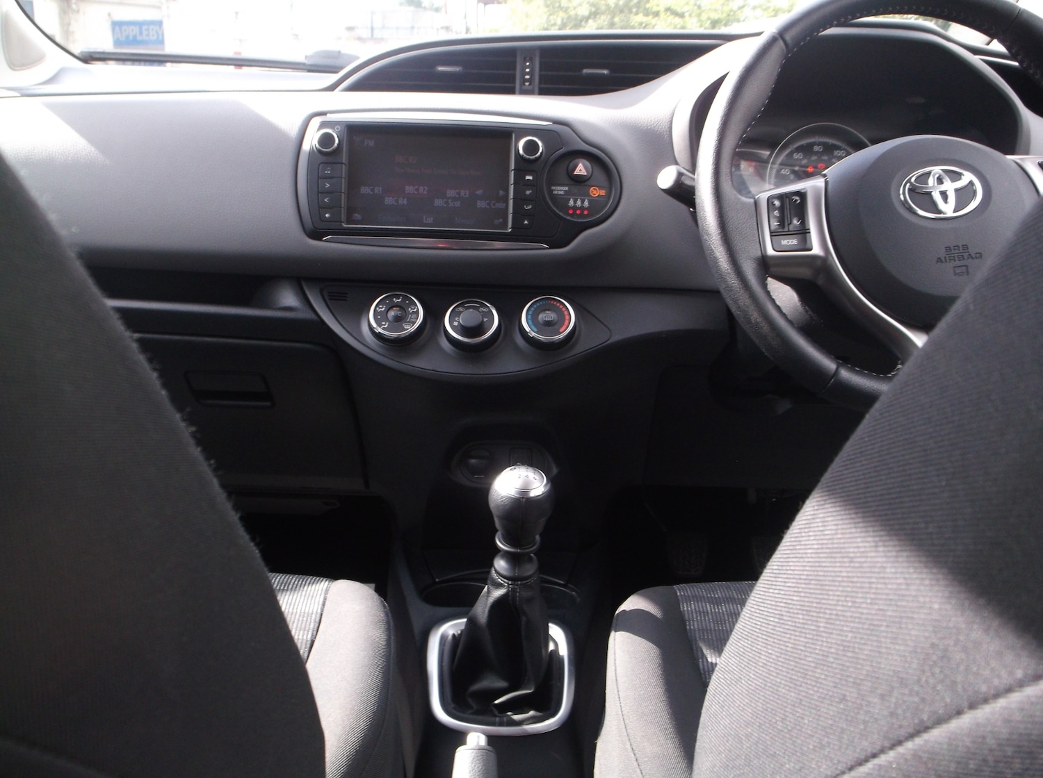 Used Toyota Yaris 2016 for sale - 77349947: Photo 18