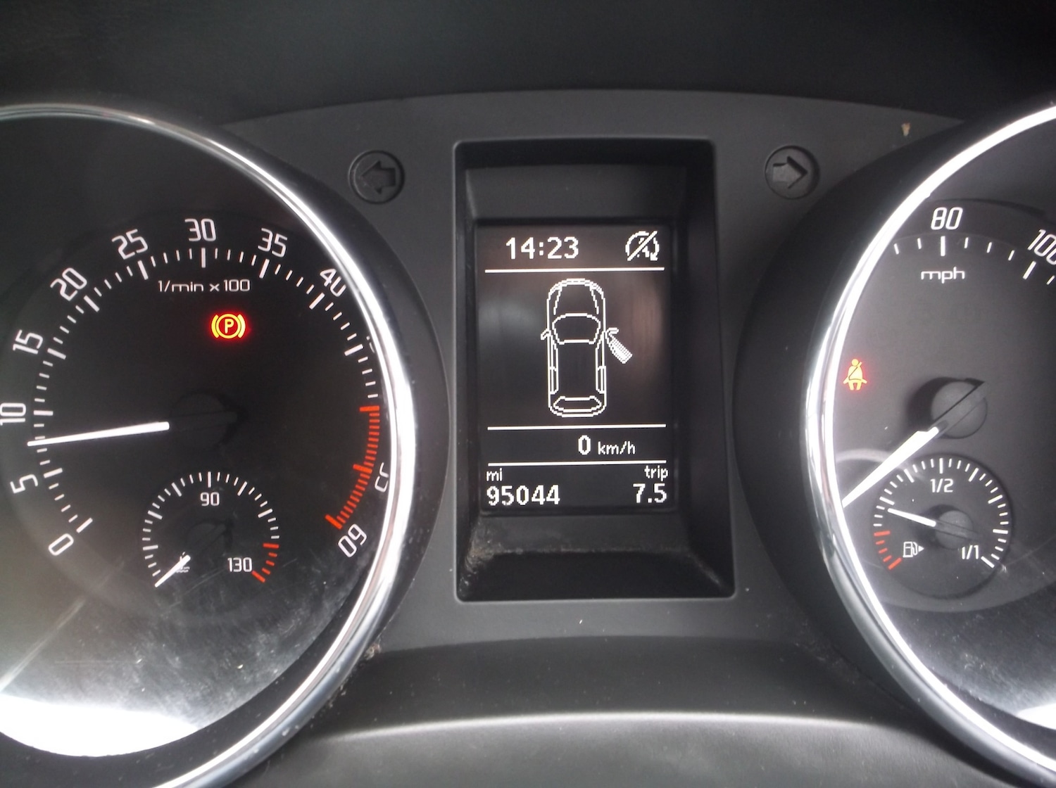 Used Skoda Yeti 2015 for sale - 77965338: Photo 31