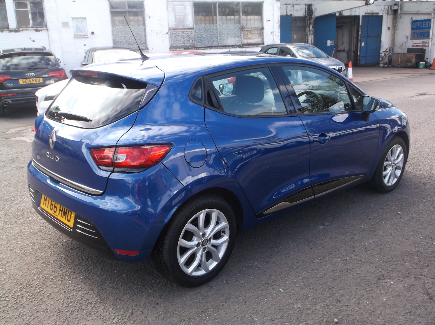 Used Renault Clio 2017 for sale - 77349804: Photo 10
