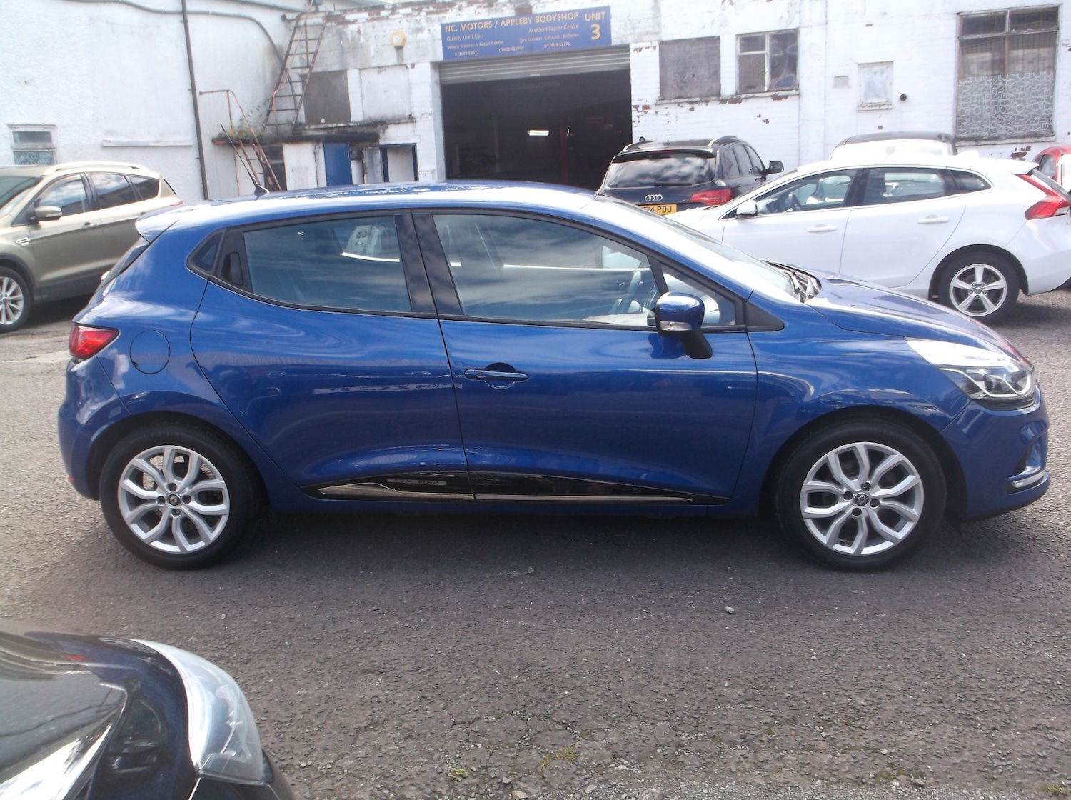 Used Renault Clio 2017 for sale - 77349804: Photo 11