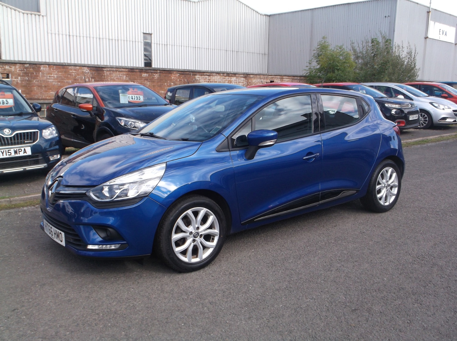 Used Renault Clio 2017 for sale - 77349804: Photo 13