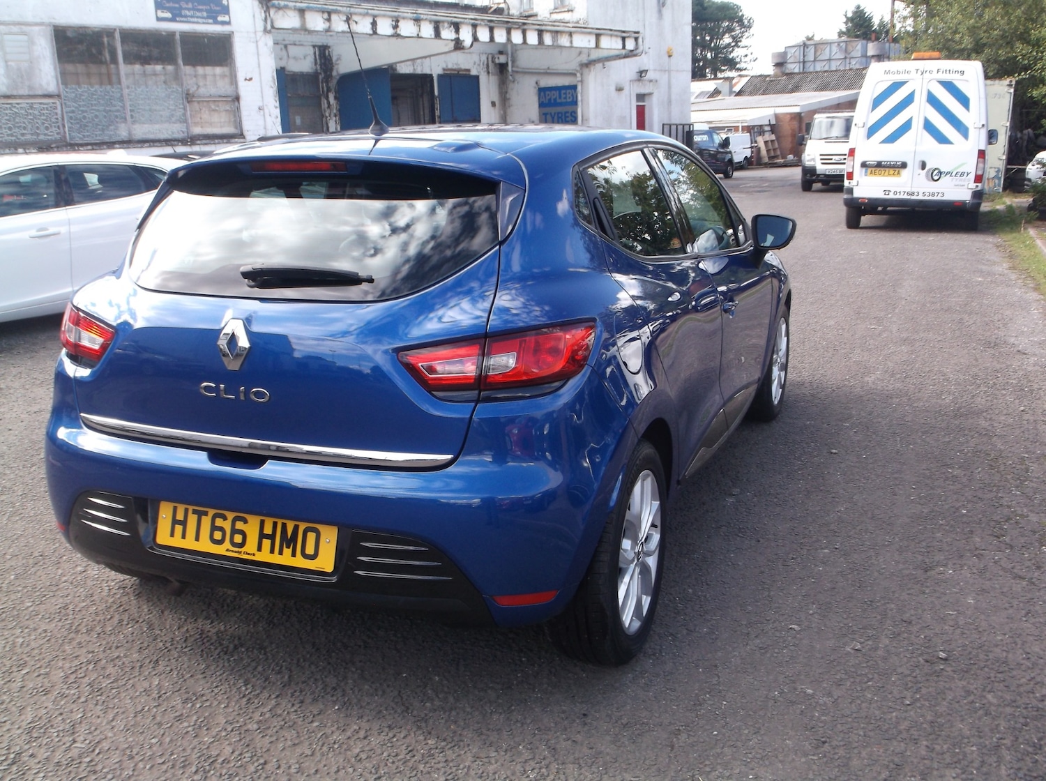 Used Renault Clio 2017 for sale - 77349804: Photo 9