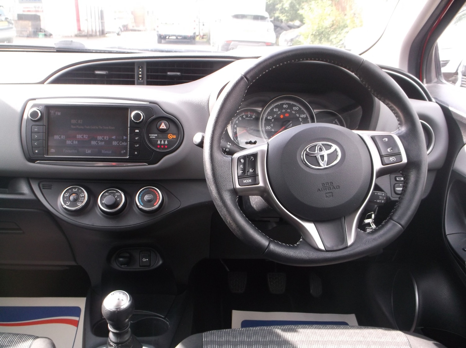 Used Toyota Yaris 2016 for sale - 75829341: Photo 13