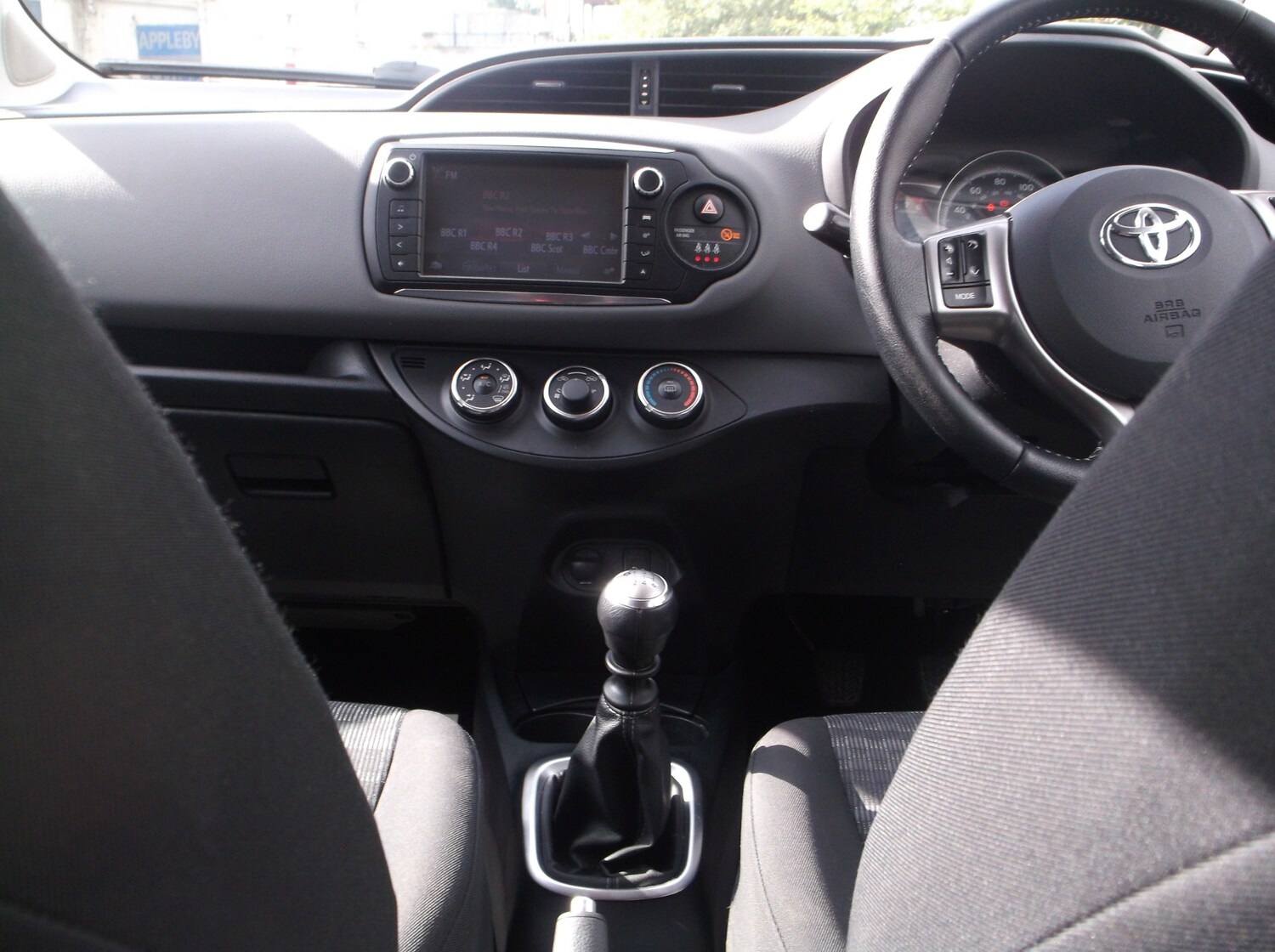 Used Toyota Yaris 2016 for sale - 75829341: Photo 17