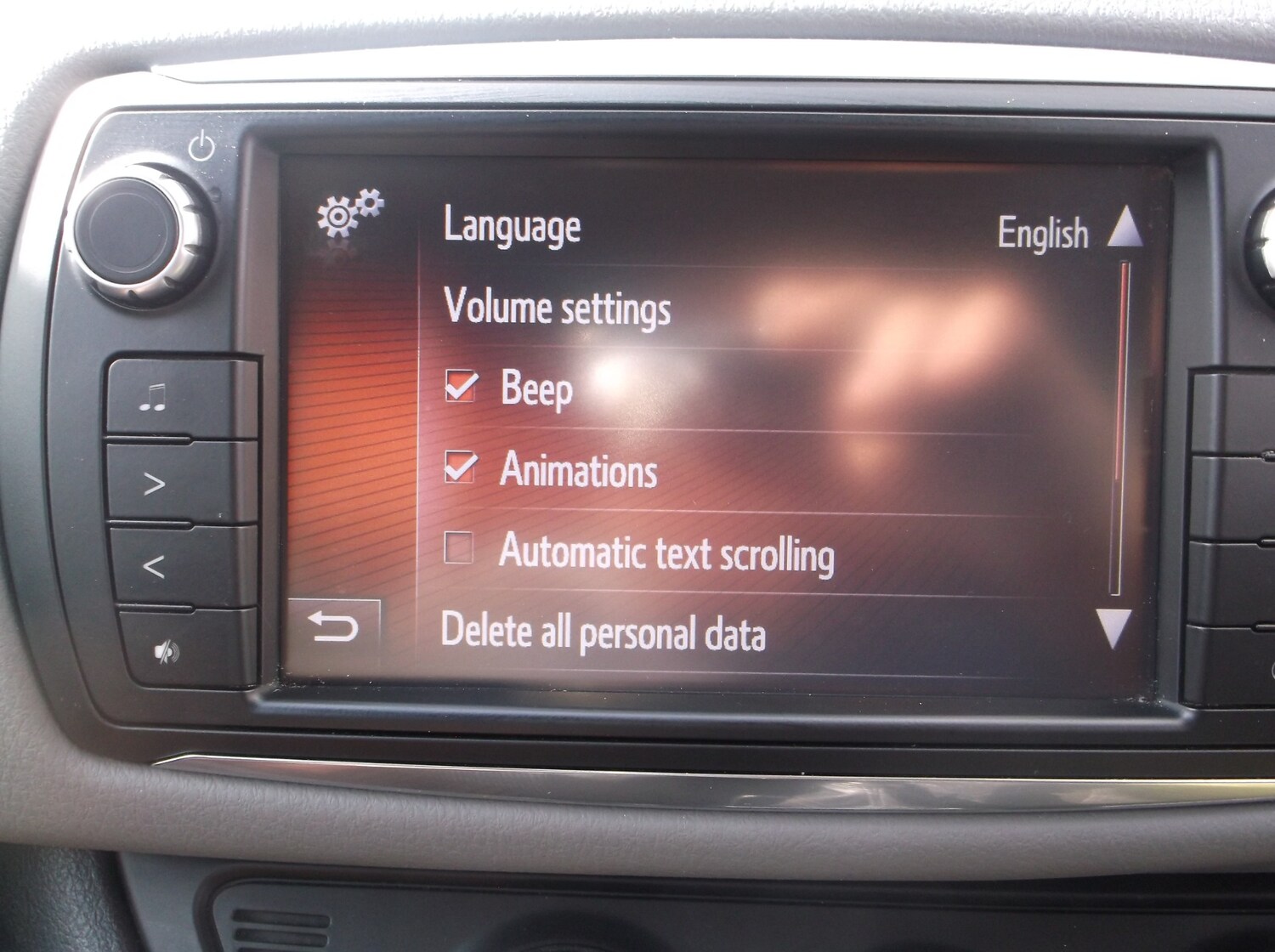 Used Toyota Yaris 2016 for sale - 75829341: Photo 24