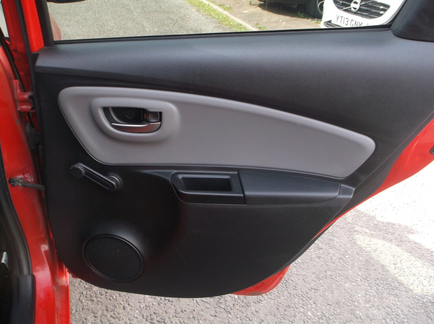 Used Toyota Yaris 2016 for sale - 75829341: Photo 39