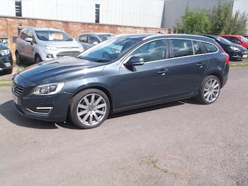 Used Volvo V60 2014 for sale - 79703864: Photo