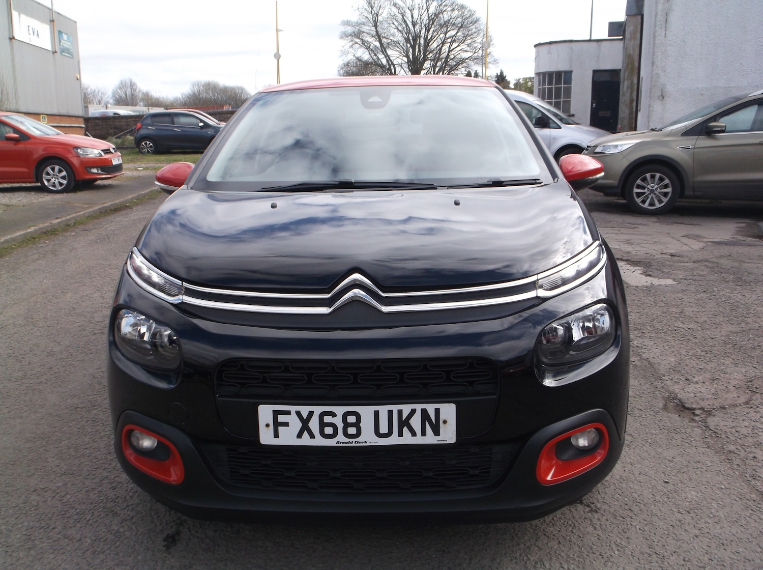 Used Citroen C3 2018 for sale - 76374472: Photo 2
