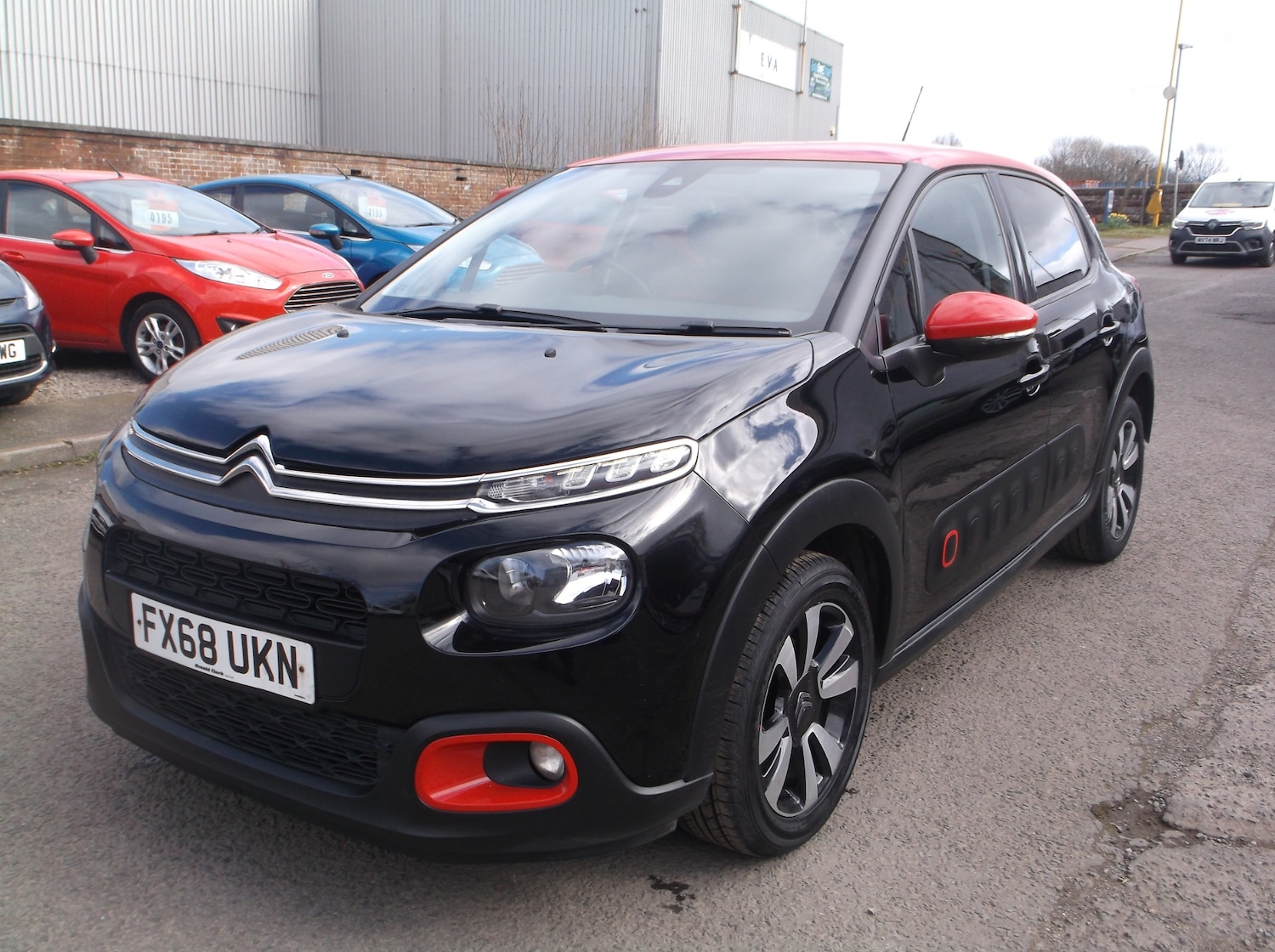 Used Citroen C3 2018 for sale - 76374472: Photo 3