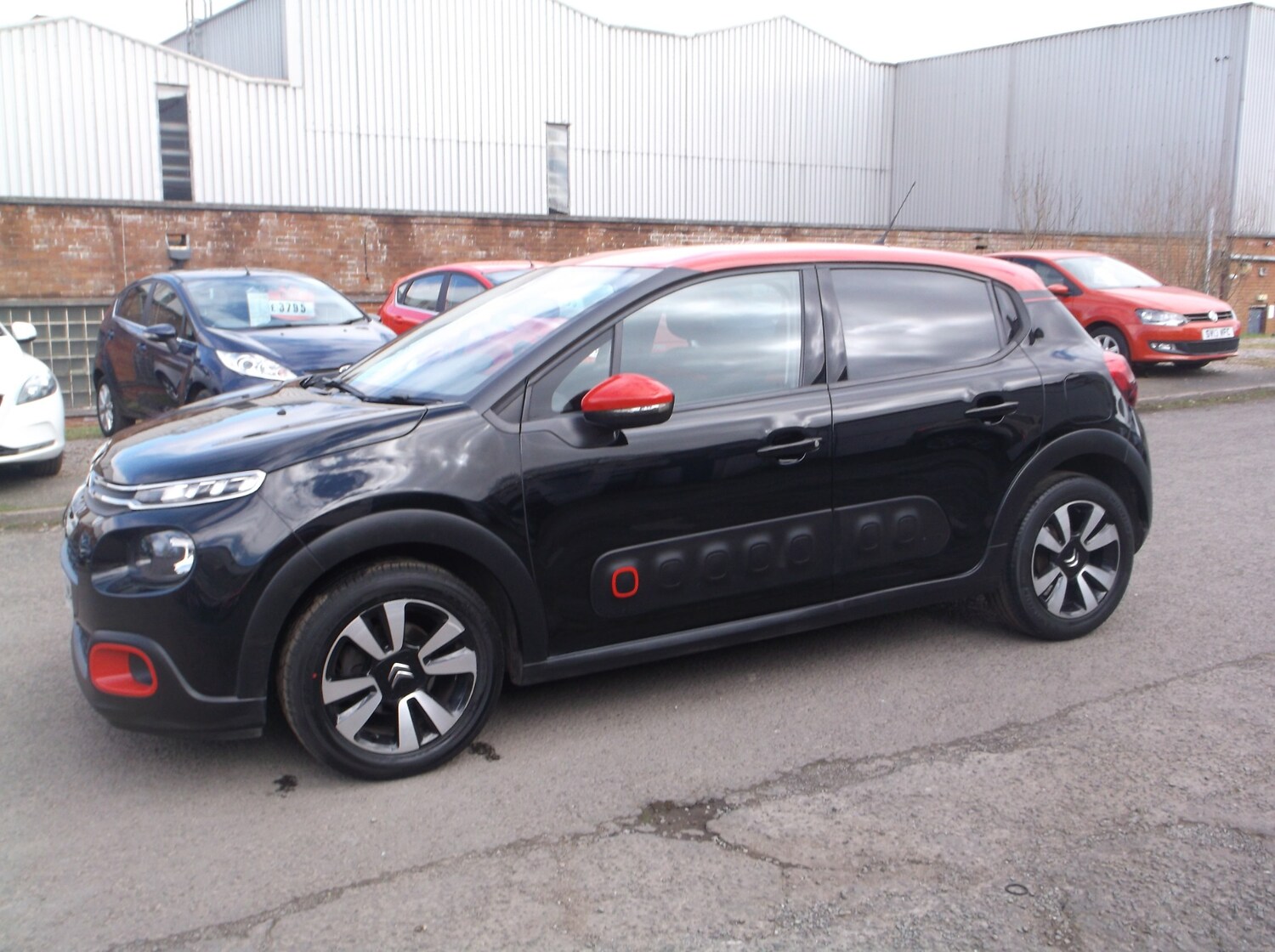 Used Citroen C3 2018 for sale - 76374472: Photo 4
