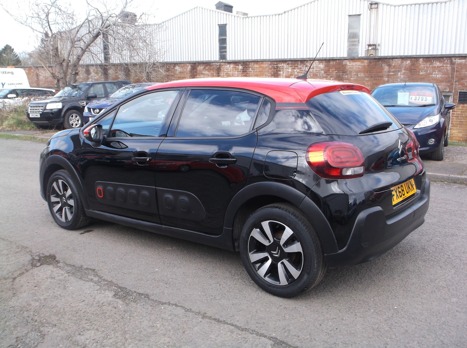 Used Citroen C3 2018 for sale - 76374472: Photo 6
