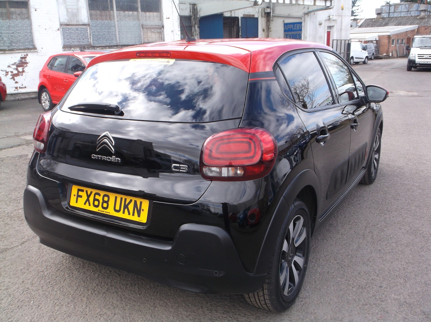 Used Citroen C3 2018 for sale - 76374472: Photo 9