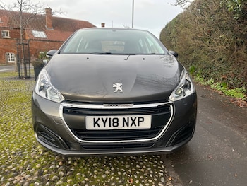 Used Peugeot 208 2018 for sale - 77393547: Photo