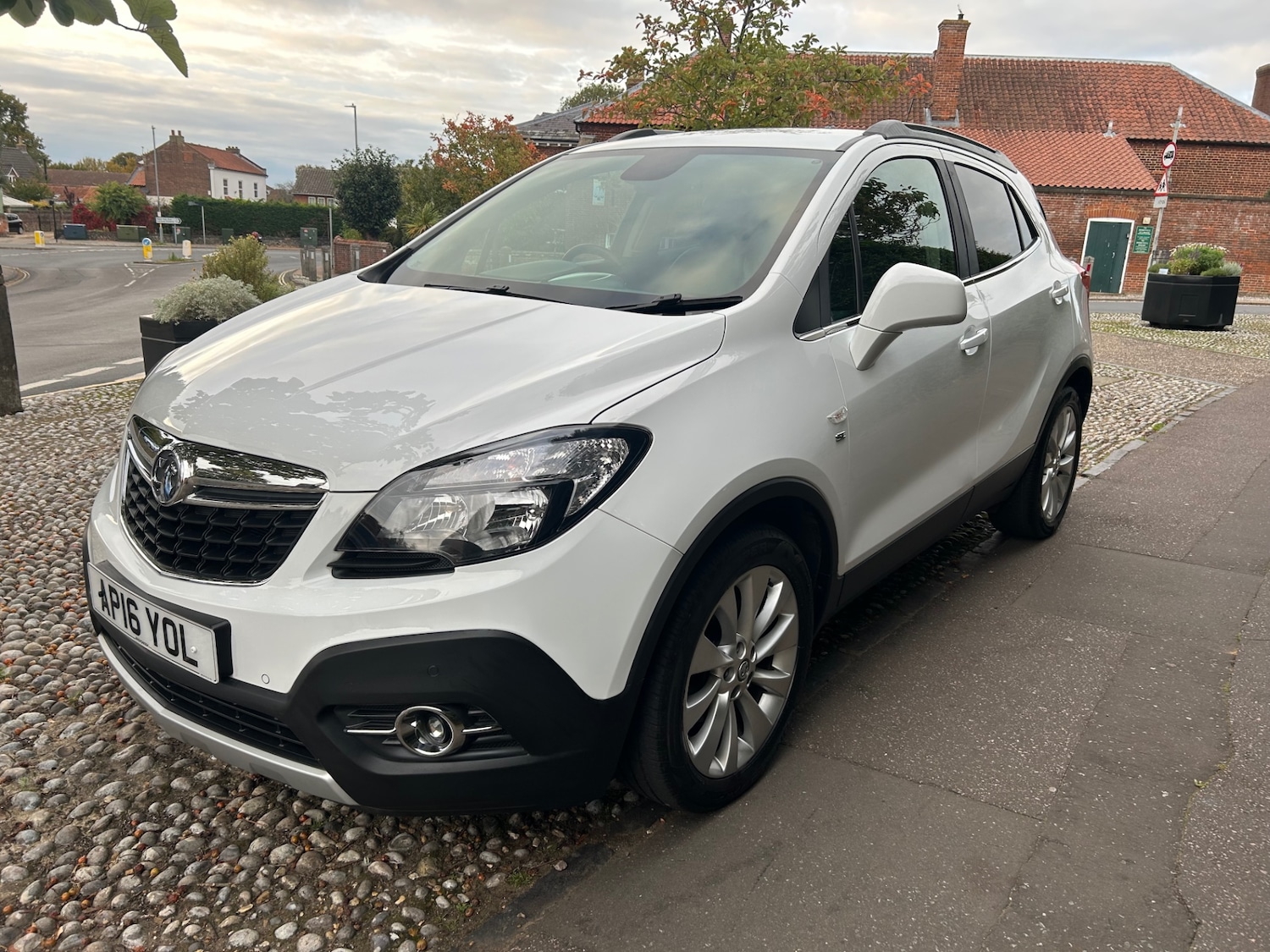 Used Vauxhall Mokka 2016 for sale - 76197437: Photo 2