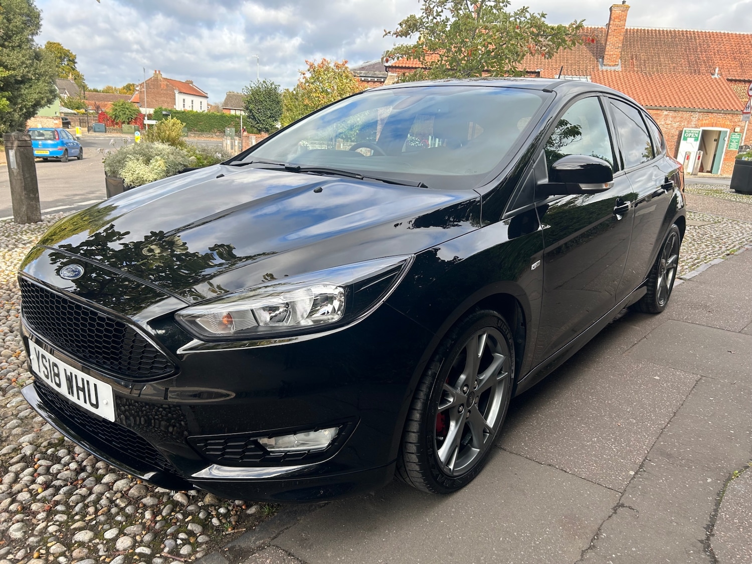 Used Ford Focus 2018 for sale - 76163375: Photo 2