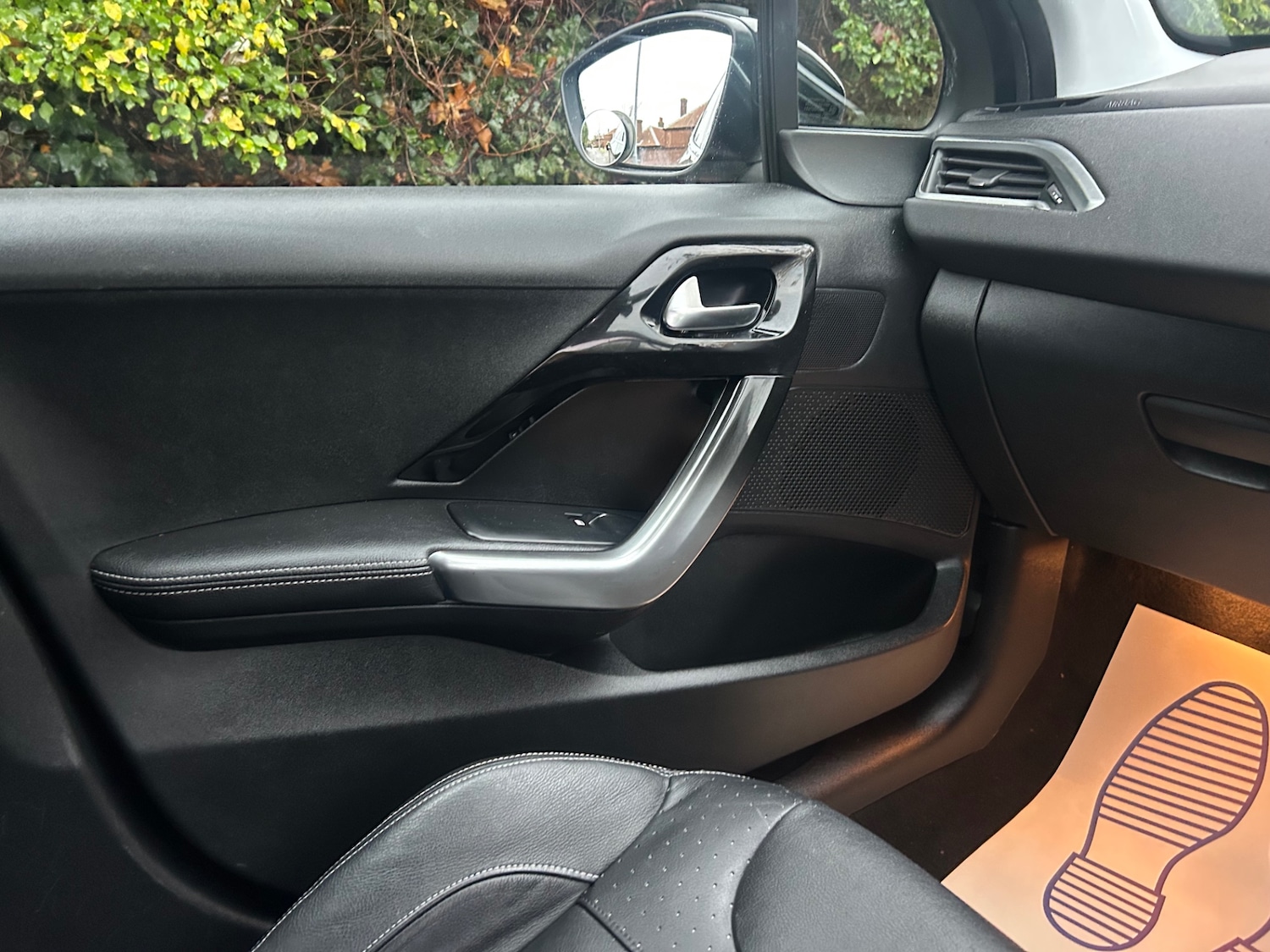 Used Peugeot 208 2013 for sale - 76590195: Photo 13