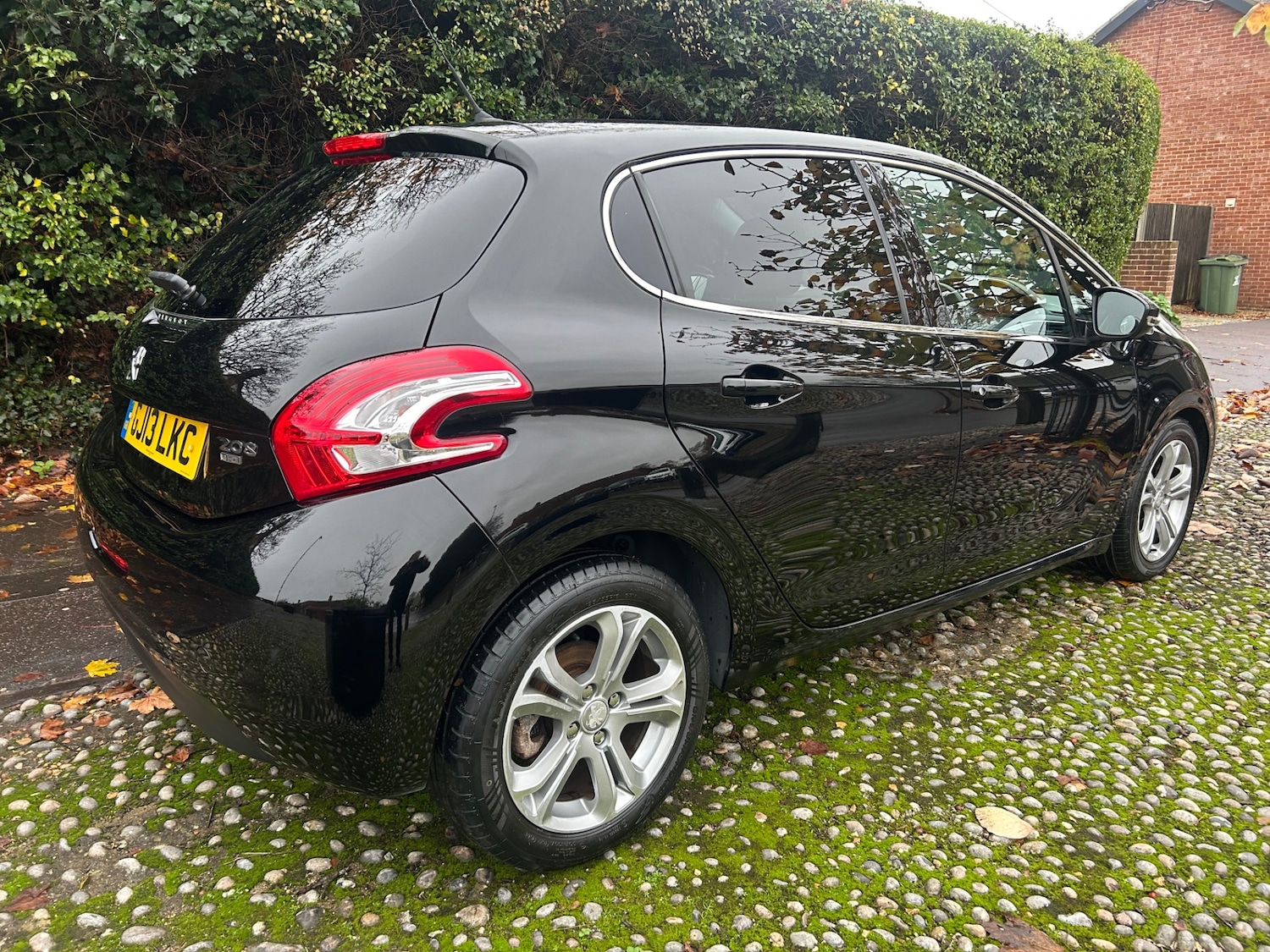 Used Peugeot 208 2013 for sale - 76590195: Photo 5