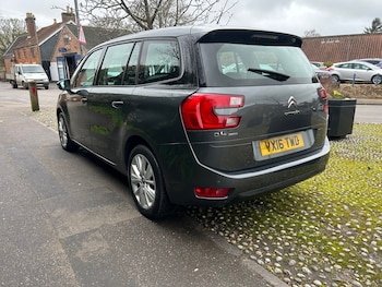 Used Citroen Grand C4 Picasso 2016 for sale - 77704040: Photo