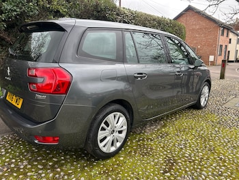 Used Citroen Grand C4 Picasso 2016 for sale - 77704040: Photo