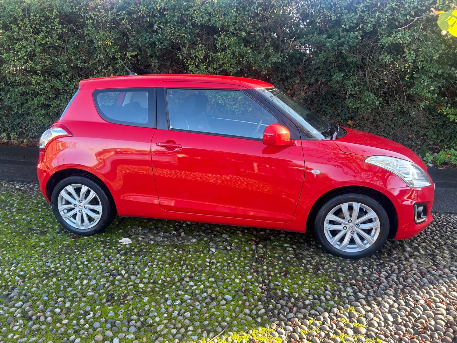 Used Suzuki Swift 2015 for sale - 76649906: Photo 4