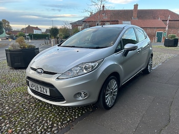 Used Ford Fiesta 2010 for sale - 76438436: Photo