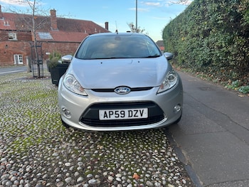 Used Ford Fiesta 2010 for sale - 76438436: Photo