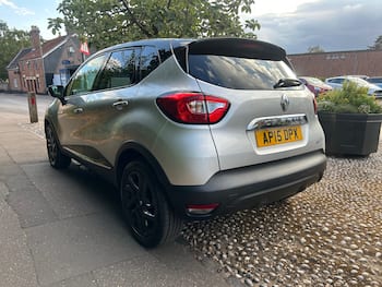 Used Renault Captur 2015 for sale - 79574978: Photo