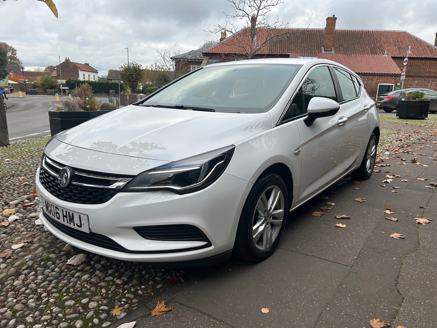 Used Vauxhall Astra 2016 for sale - 76517861: Photo 2