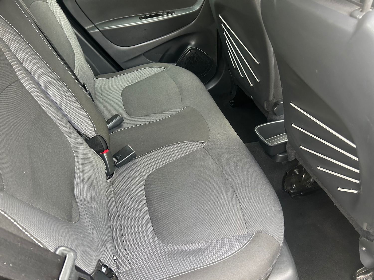 Used Renault Captur 2014 for sale - 76847675: Photo 9