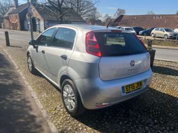 Used Fiat Punto 2015 for sale - 74073913: Photo