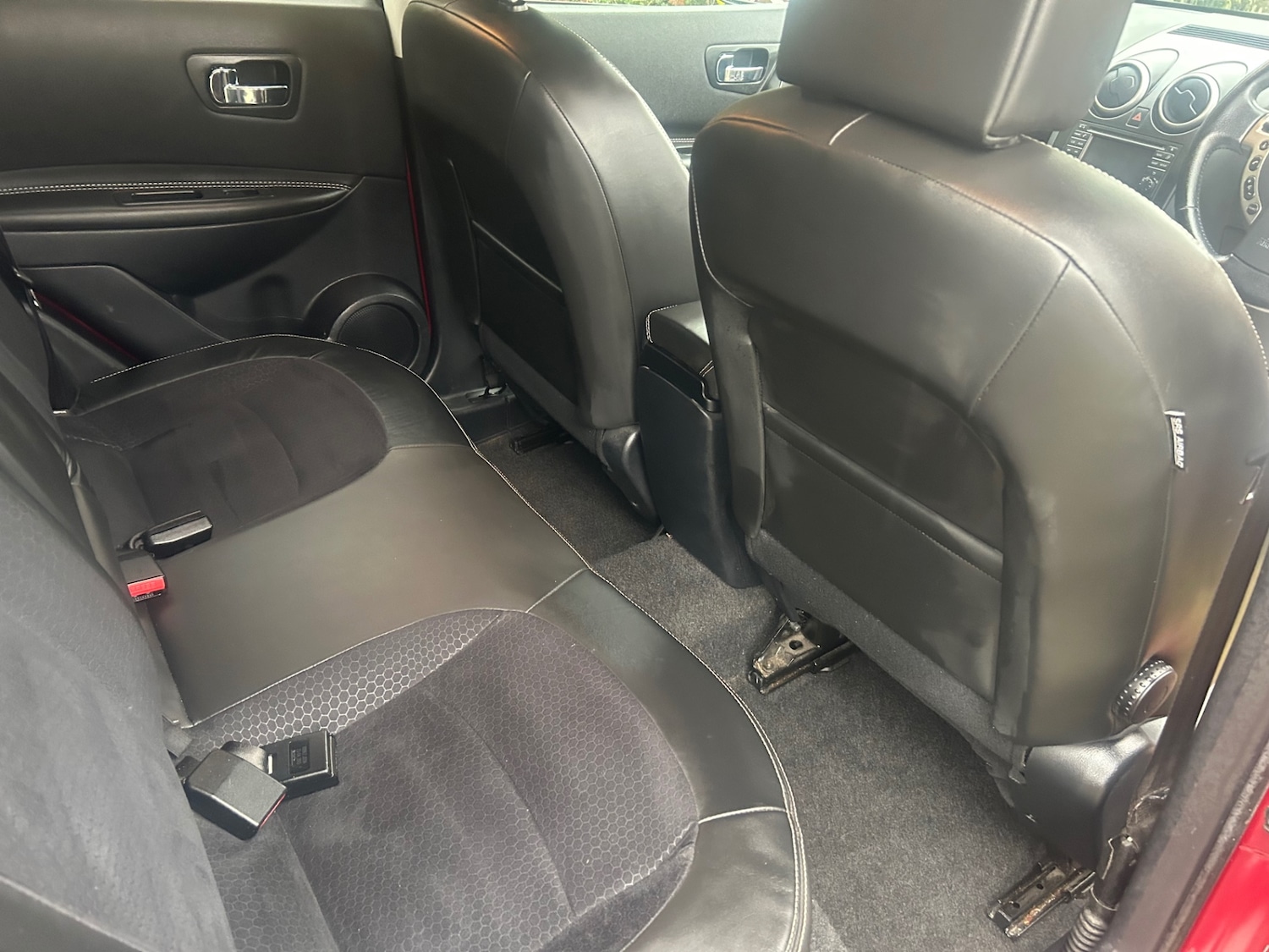 Used Nissan Qashqai 2013 for sale - 76808379: Photo 9