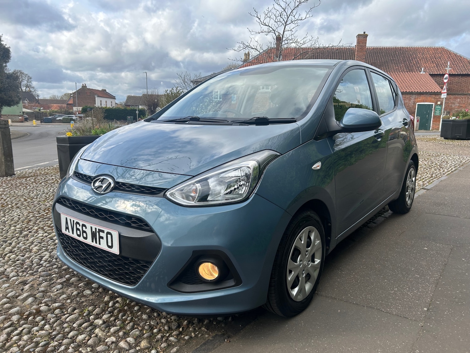 Used Hyundai i10 2016 for sale - 78124803: Photo 2