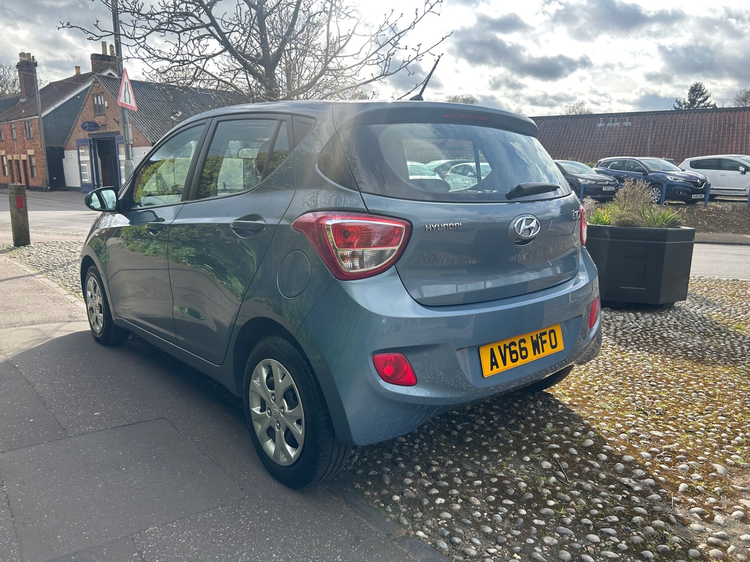 Used Hyundai i10 2016 for sale - 78124803: Photo 3