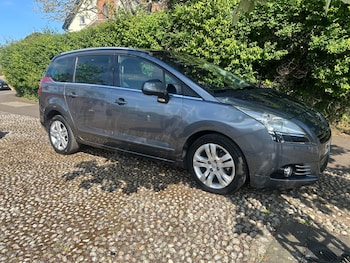 Used Peugeot 5008 2011 for sale - 78468317: Photo